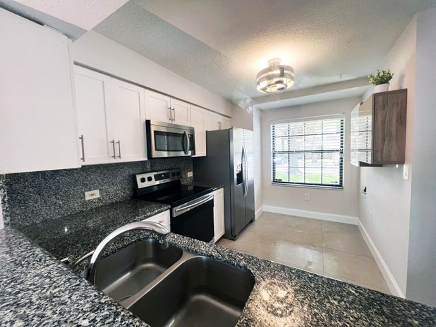 Fort Lauderdale House: 235 City View Drive
