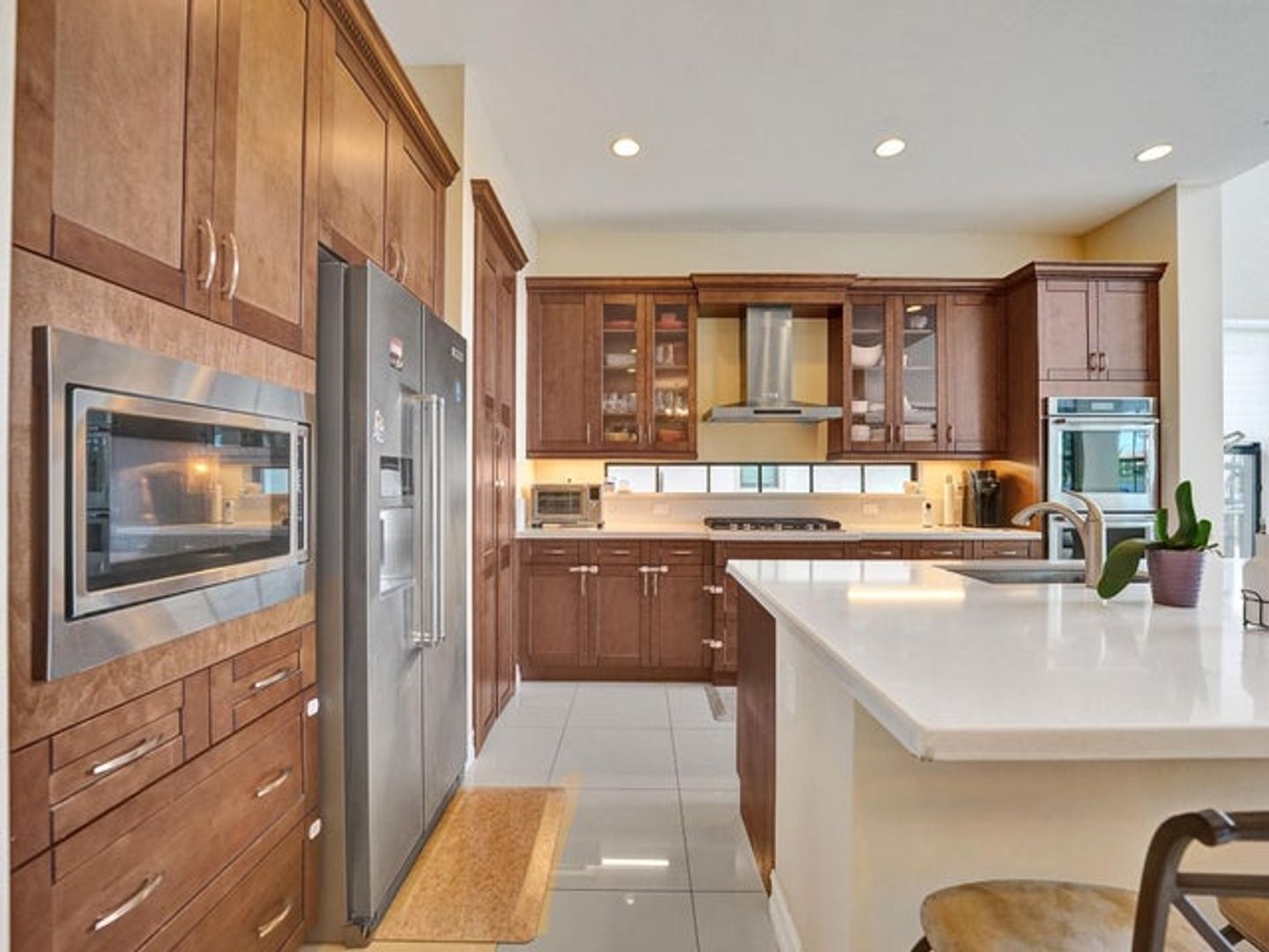 Parkland House: 9345 Carrington Avenue