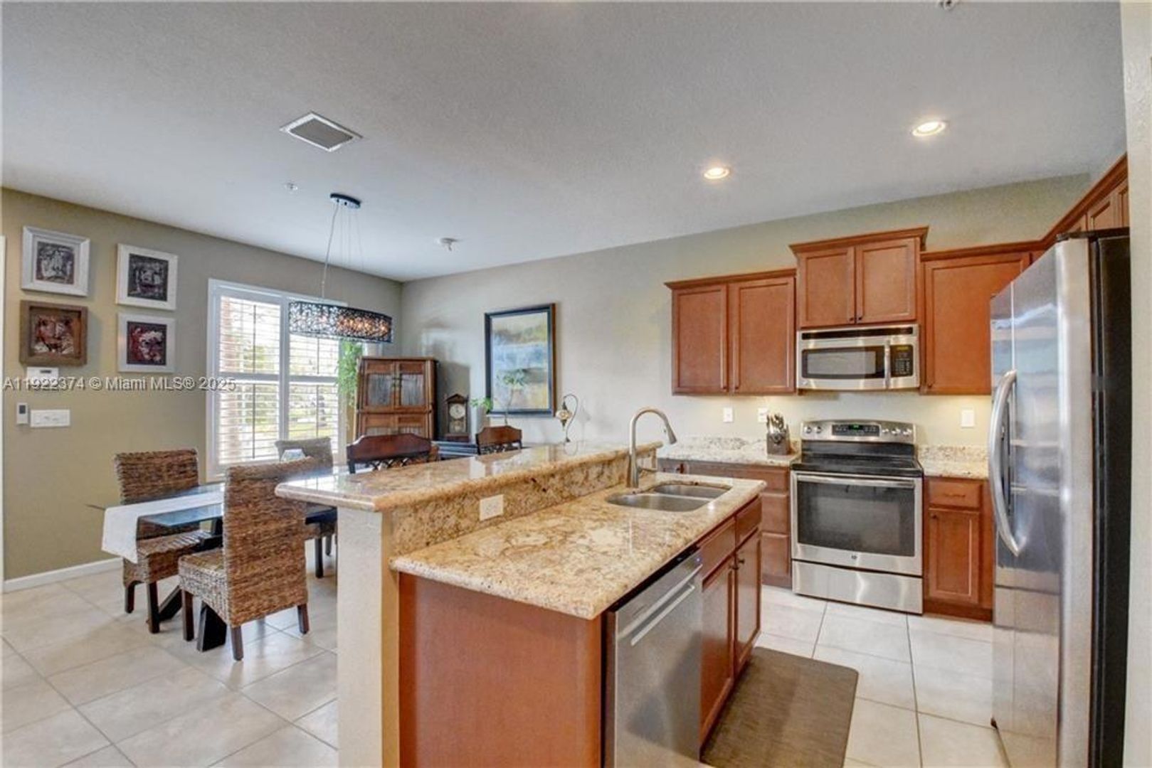 Pompano Beach House: 256 SW 6th Court