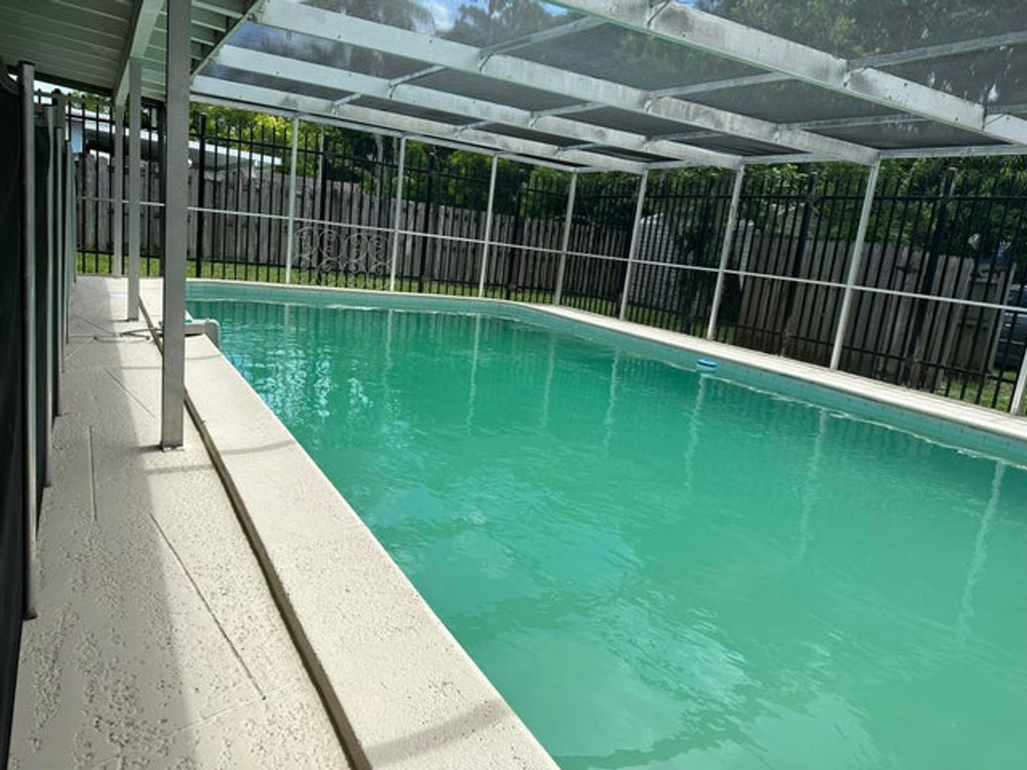 Fort Lauderdale House: 1316 NW 15th Place NW
