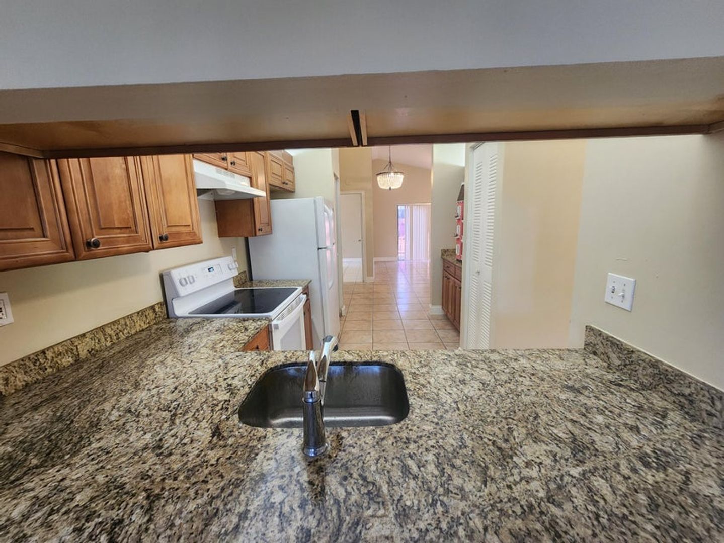 West Palm Beach House: 1455 Longarzo Place