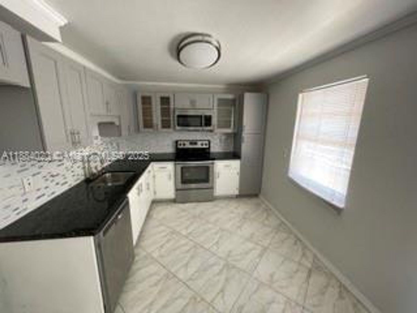 Pompano Beach House: 3960 Oaks Clubhouse Drive 404