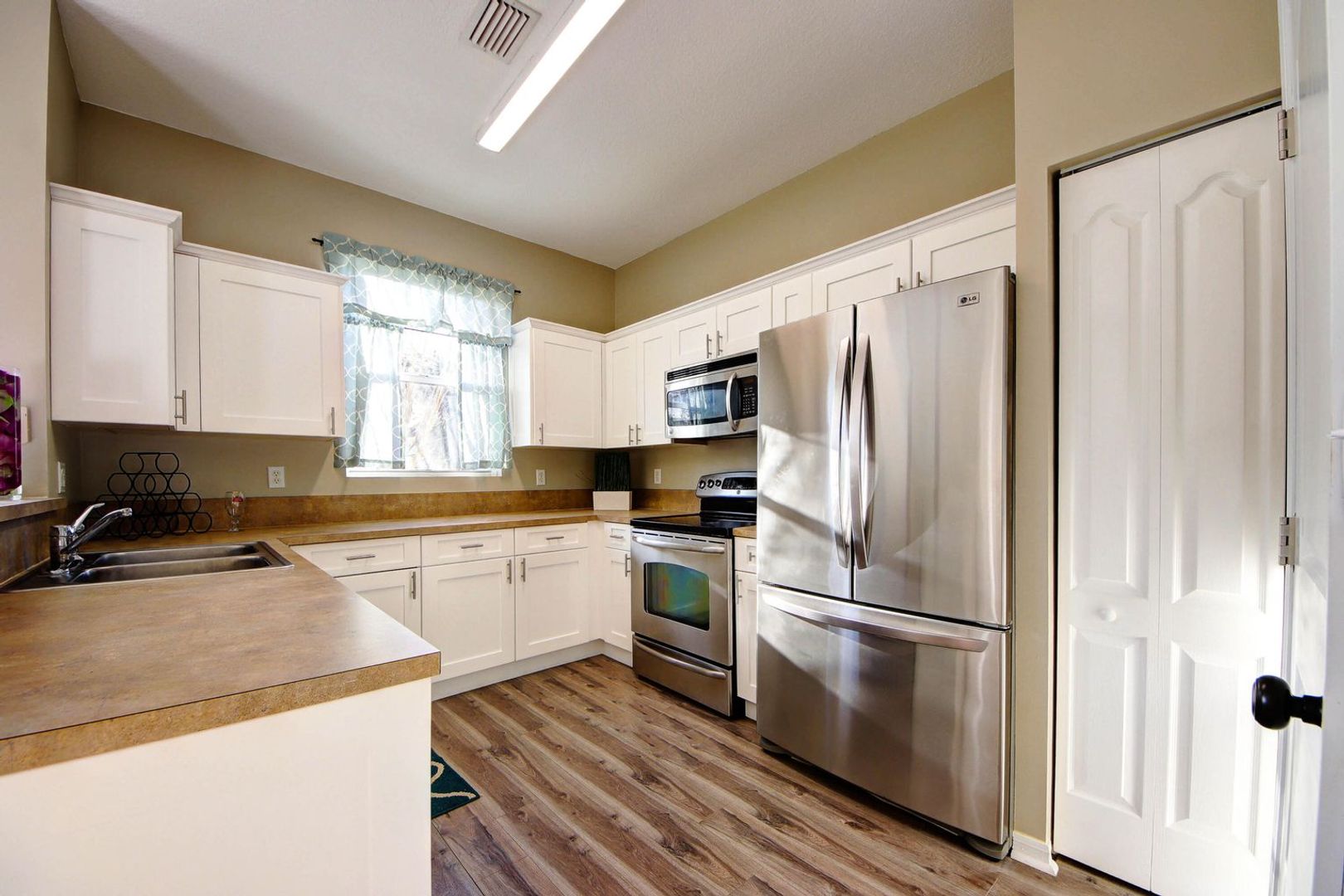 Riviera Beach House: 6143 Seminole Gardens Circle