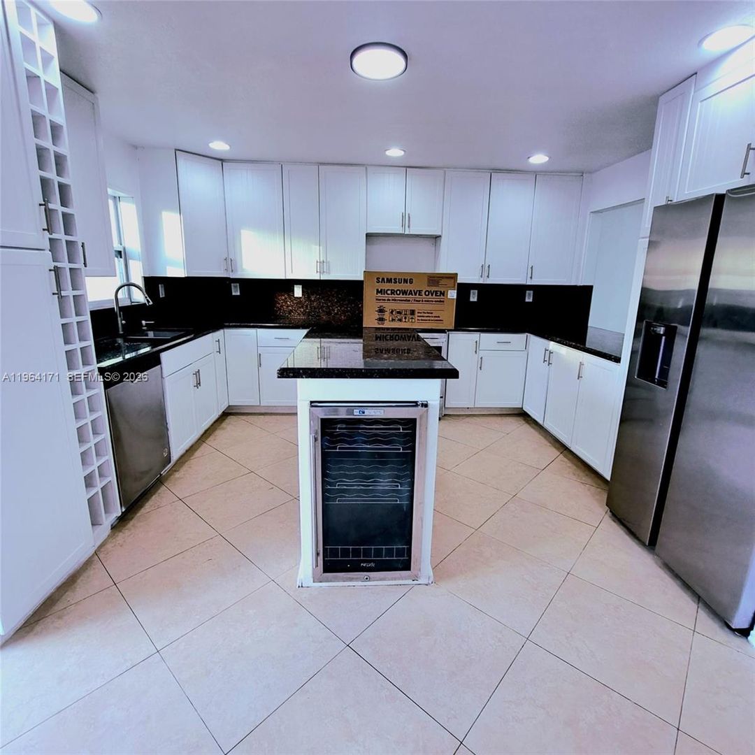 Coral Springs House: 3920 Woodside Drive 8