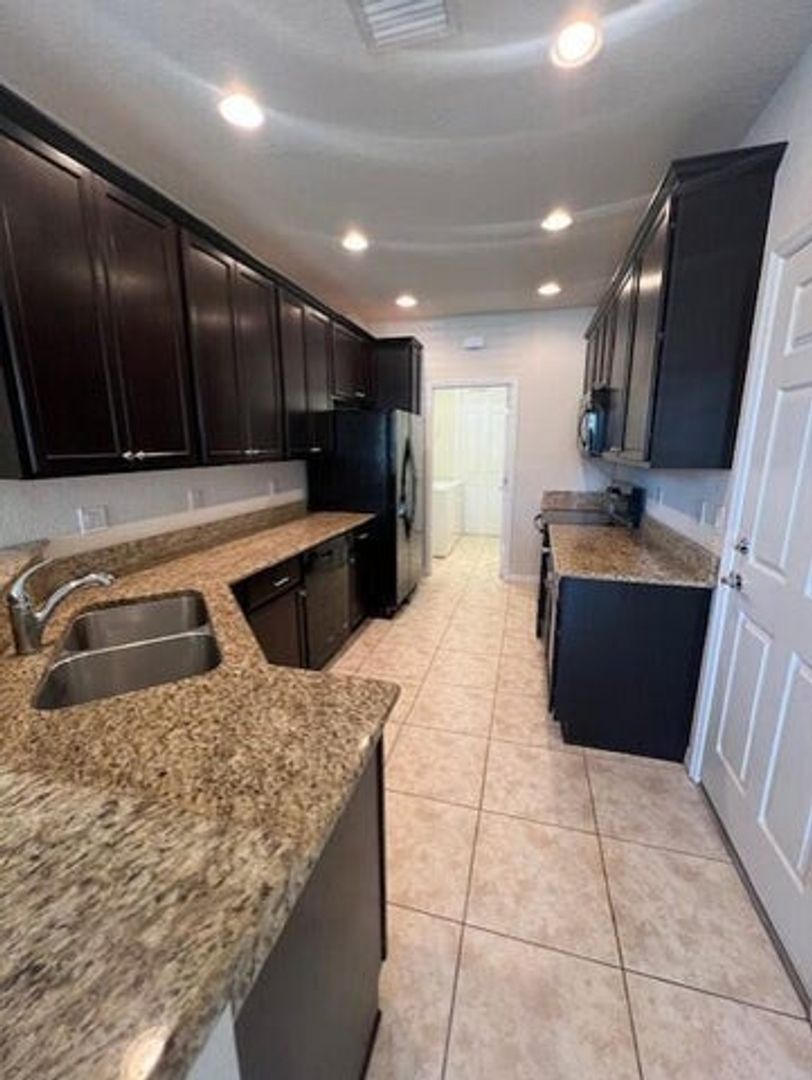 Jupiter House: 1240 Turnbridge Drive