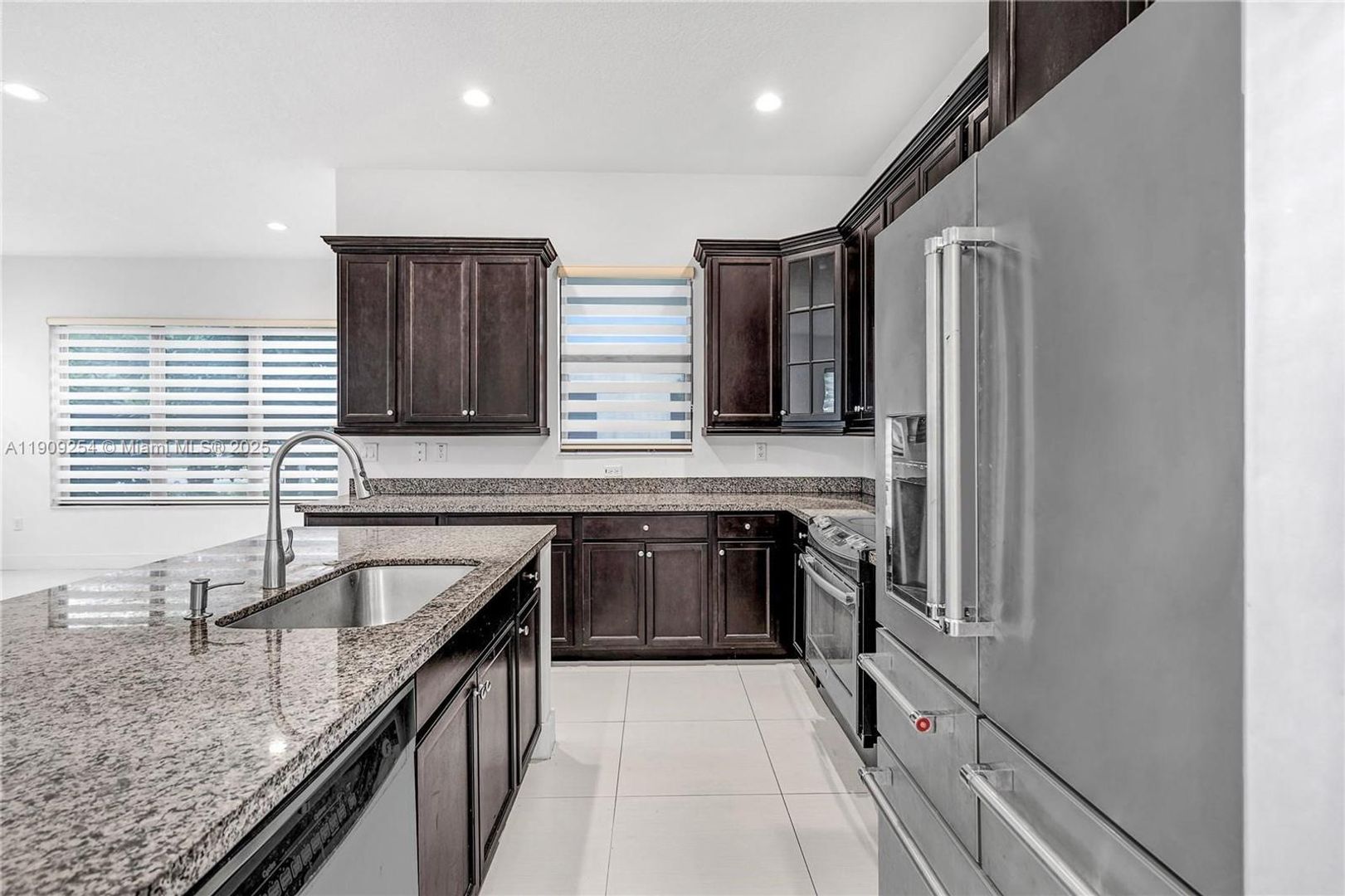 Hialeah House: 9881 W 34th Avenue