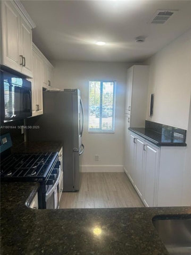Miramar House: 8880 SW 23rd Street 0