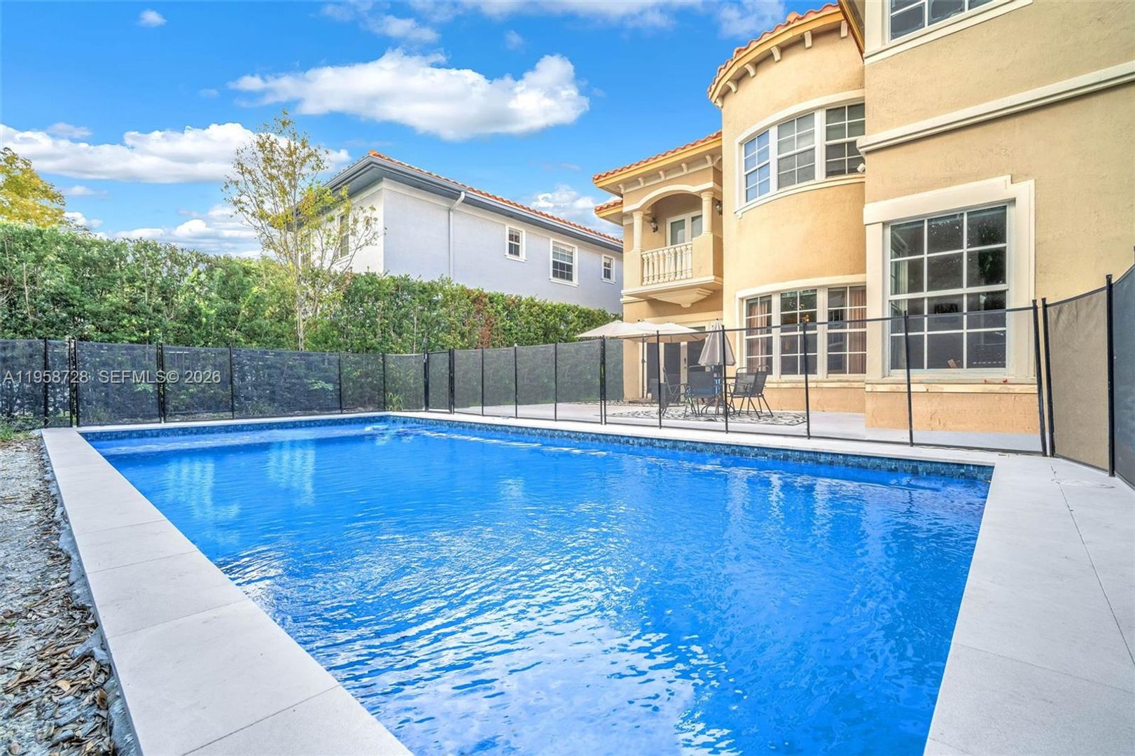 Dania Beach House: 545 Forest View Circle 0