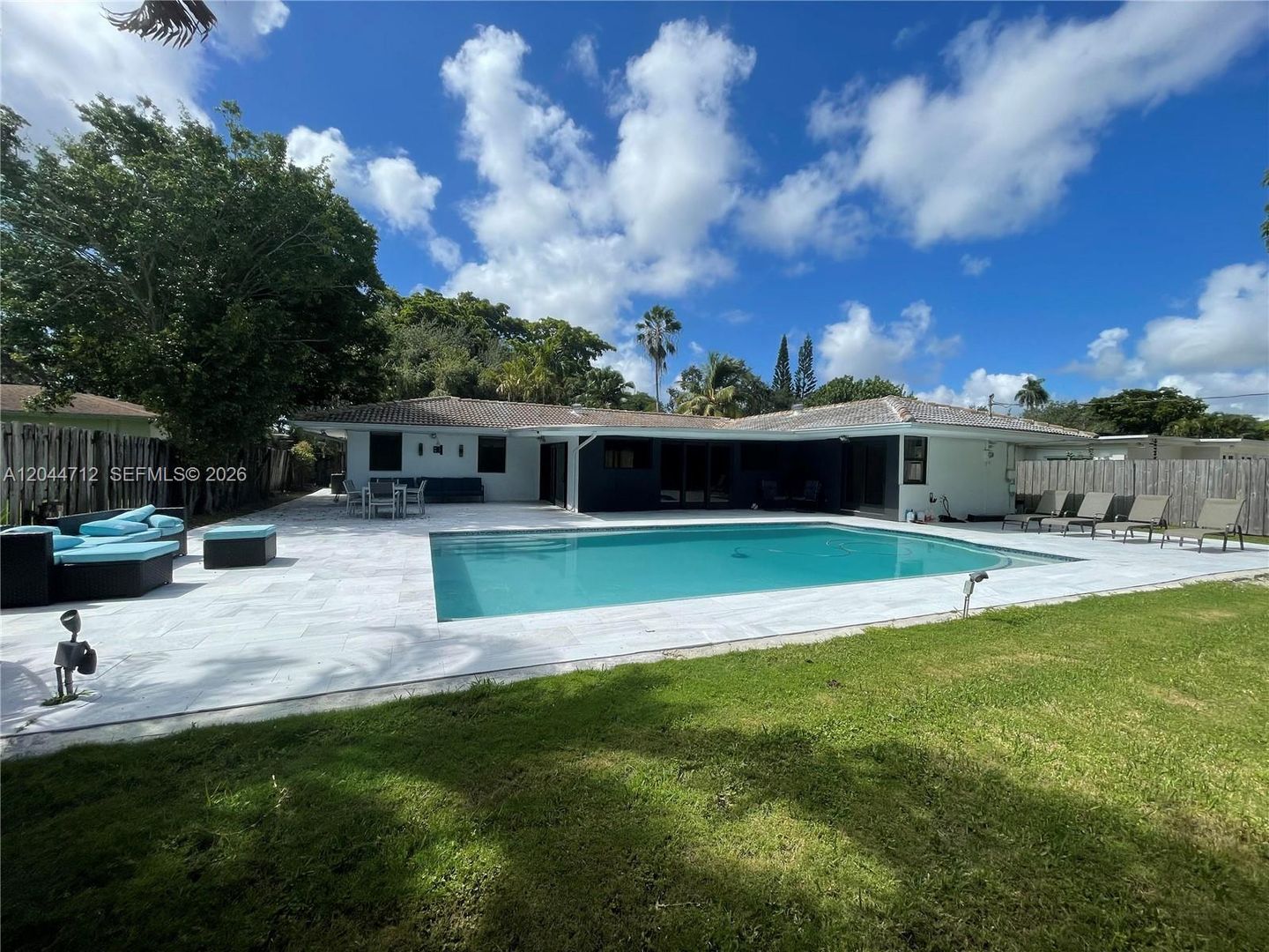 North Miami House: 2115 Alamanda Drive