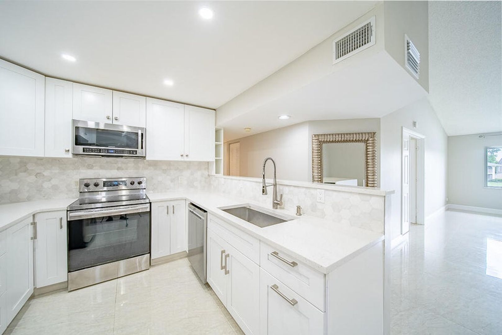 Delray Beach House: 13810 Oneida Drive C2