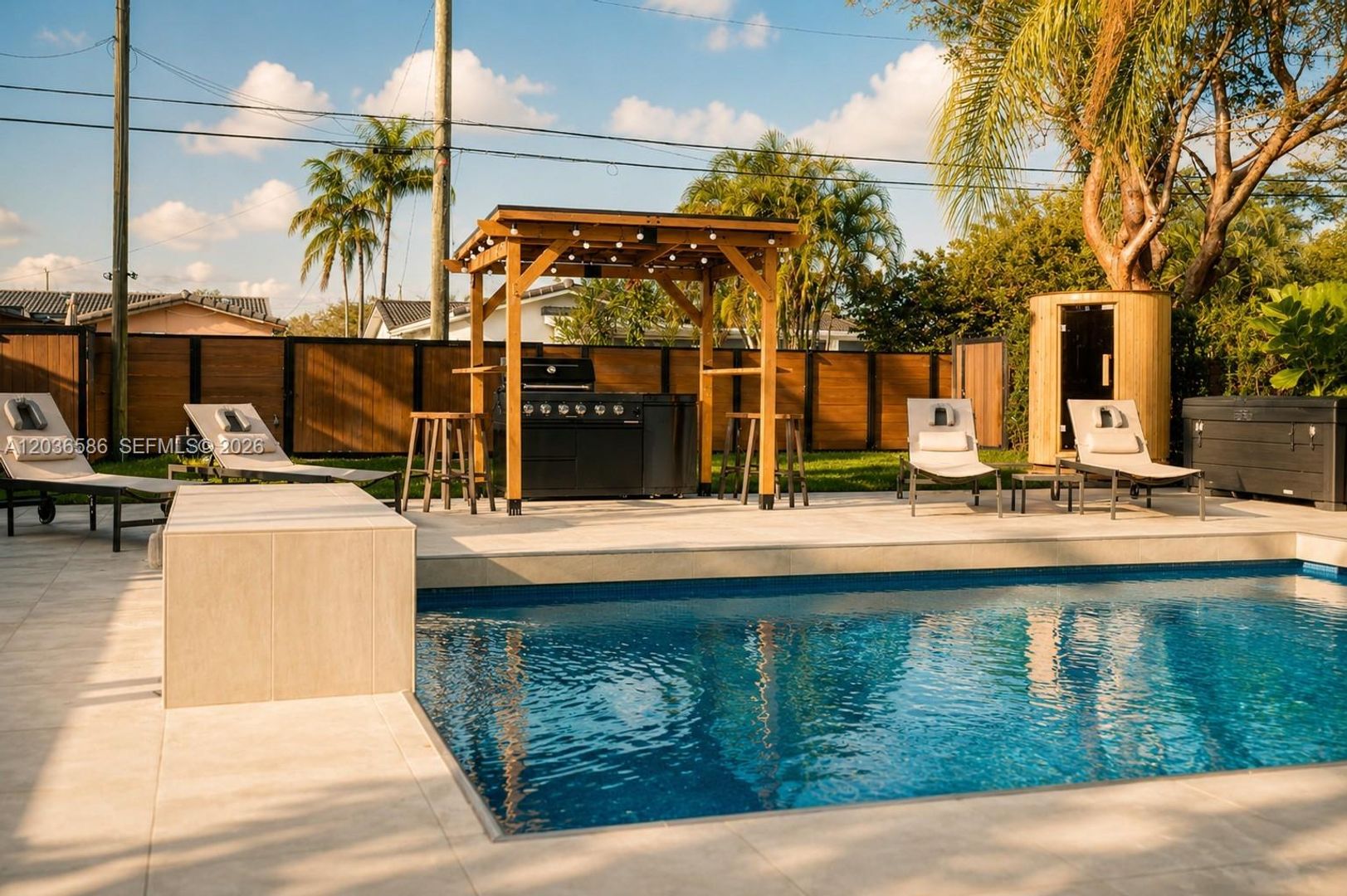 Hollywood House: 4209 Jefferson Street 4209