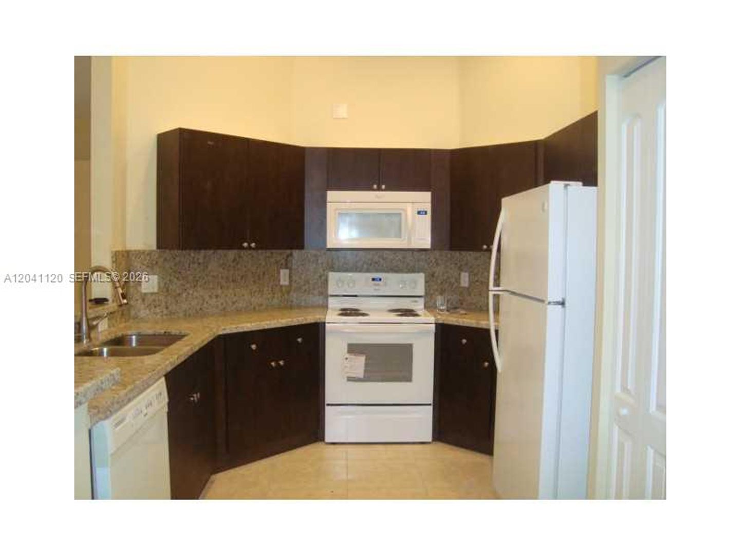 Weston House: 286 Bridgeton Way