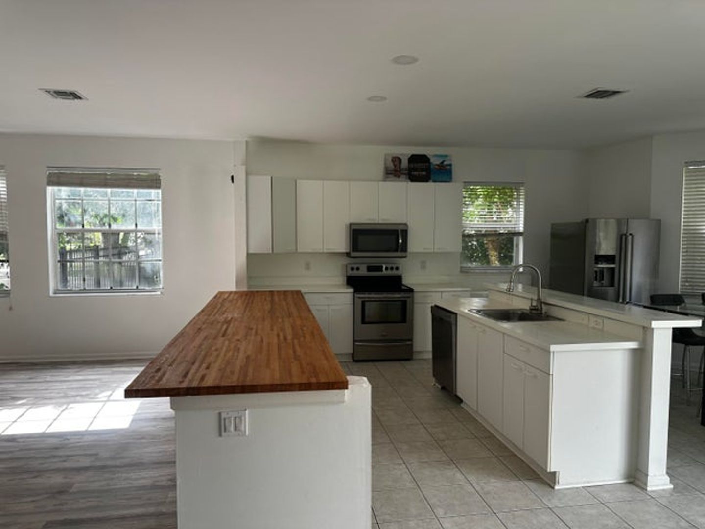 Wellington House: 9754 Scribner Lane