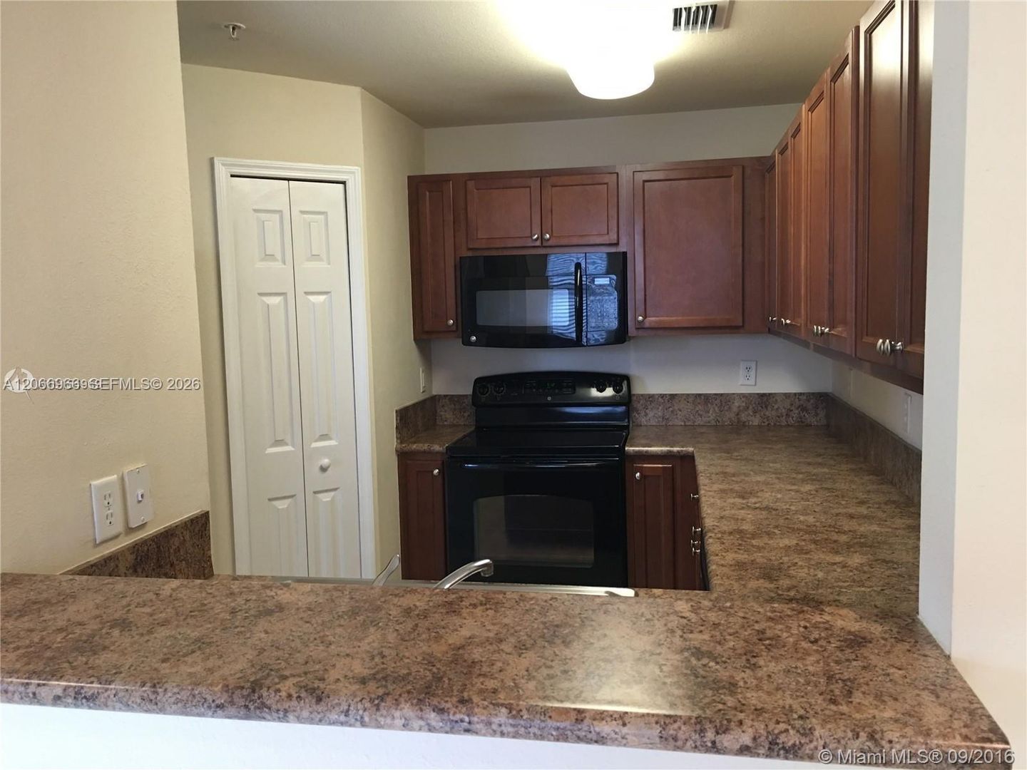 Doral House: 11503 NW 89th Street 103