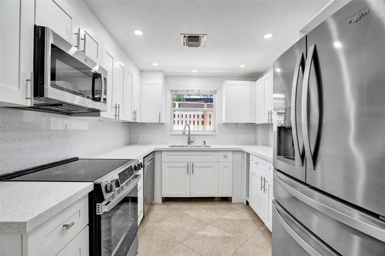 Wilton Manors House: 2802 NE 15th Avenue