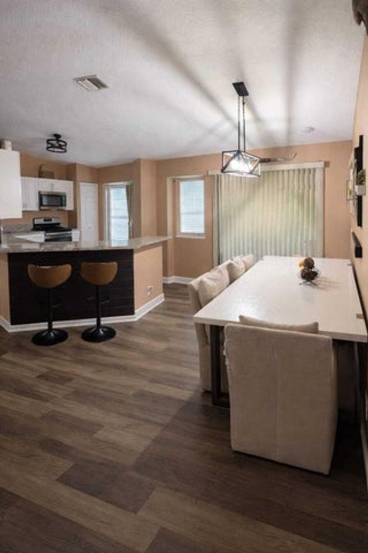 The Acreage House: 15665 N 66th Ct Court N