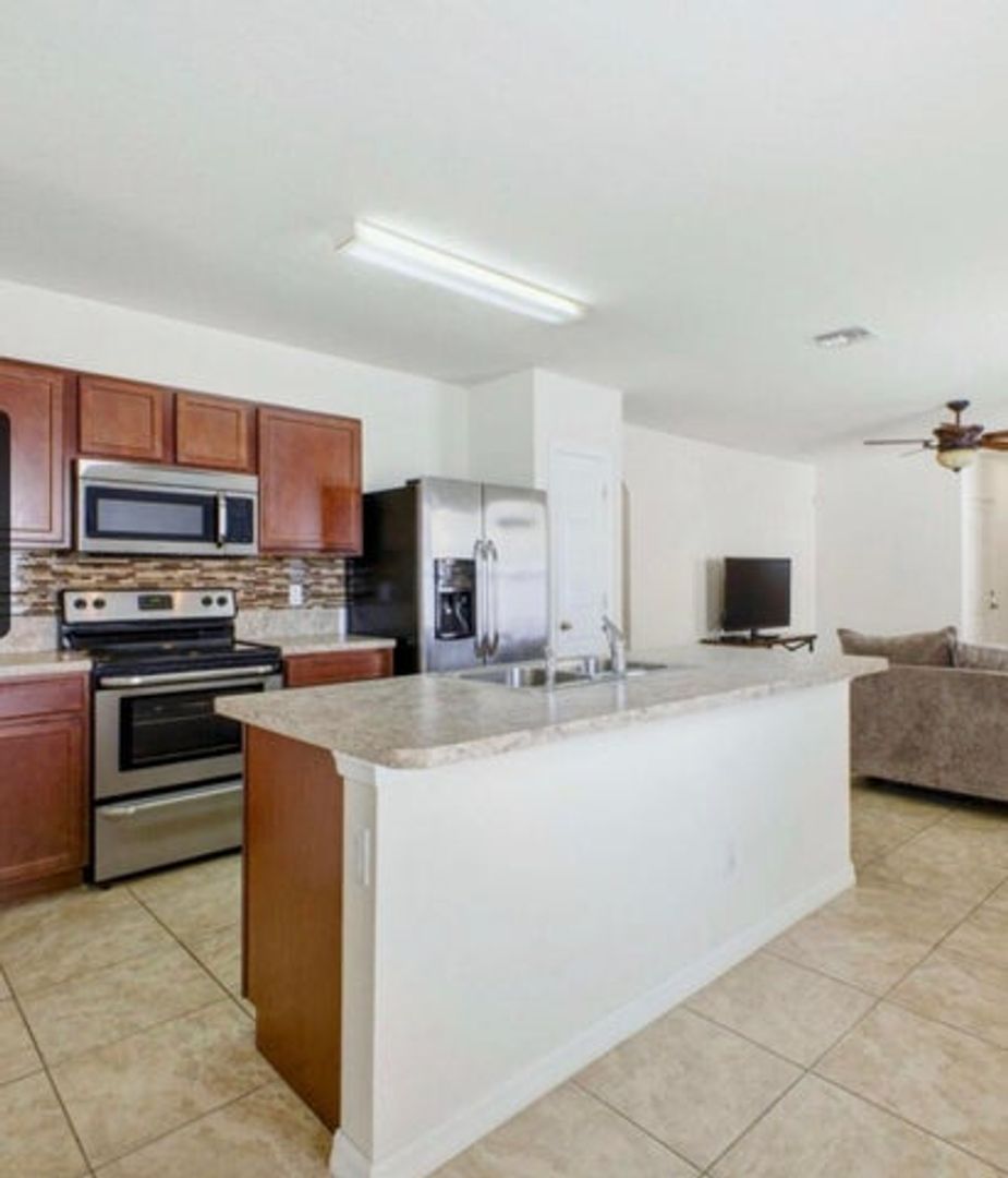 Boynton Beach House: 113 SE 3RD Avenue