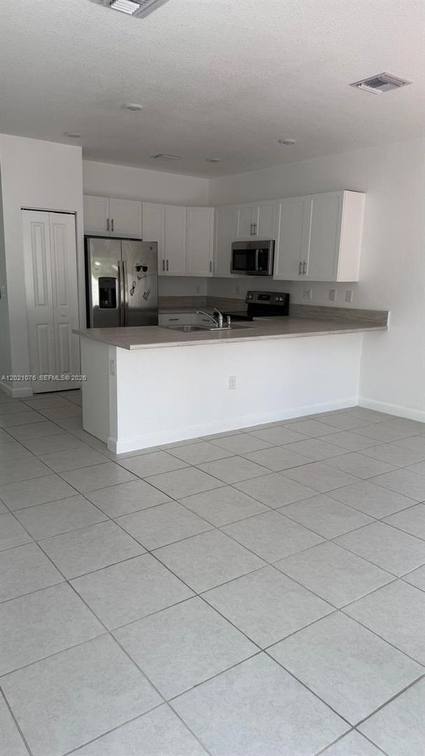 Hialeah House: 3440 W 111th Place