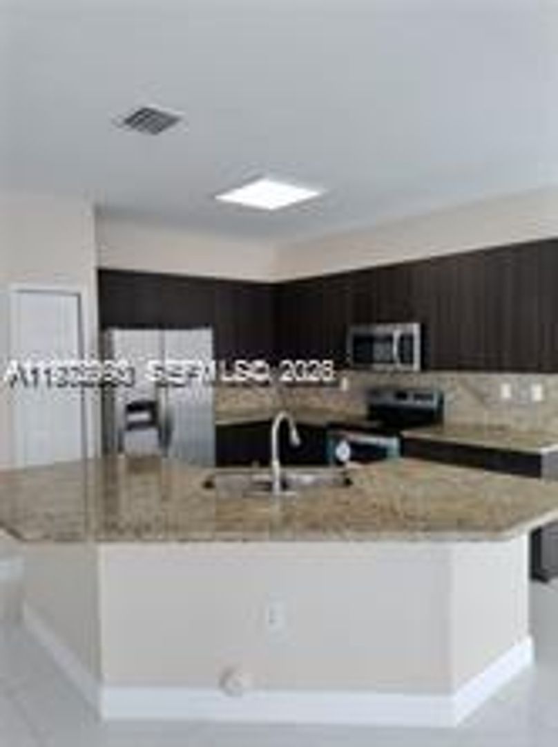 Miami House: 8546 SW 165th Place 0