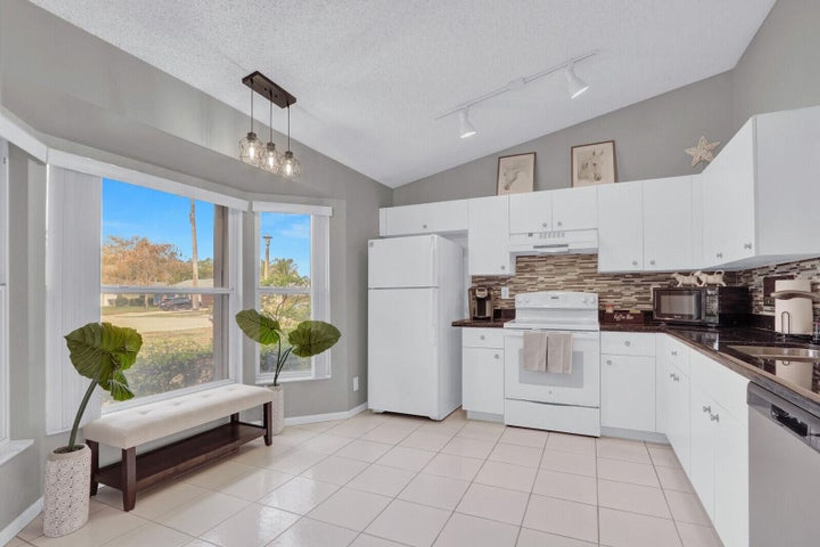 Wellington House: 1544 Old Cypress Trail