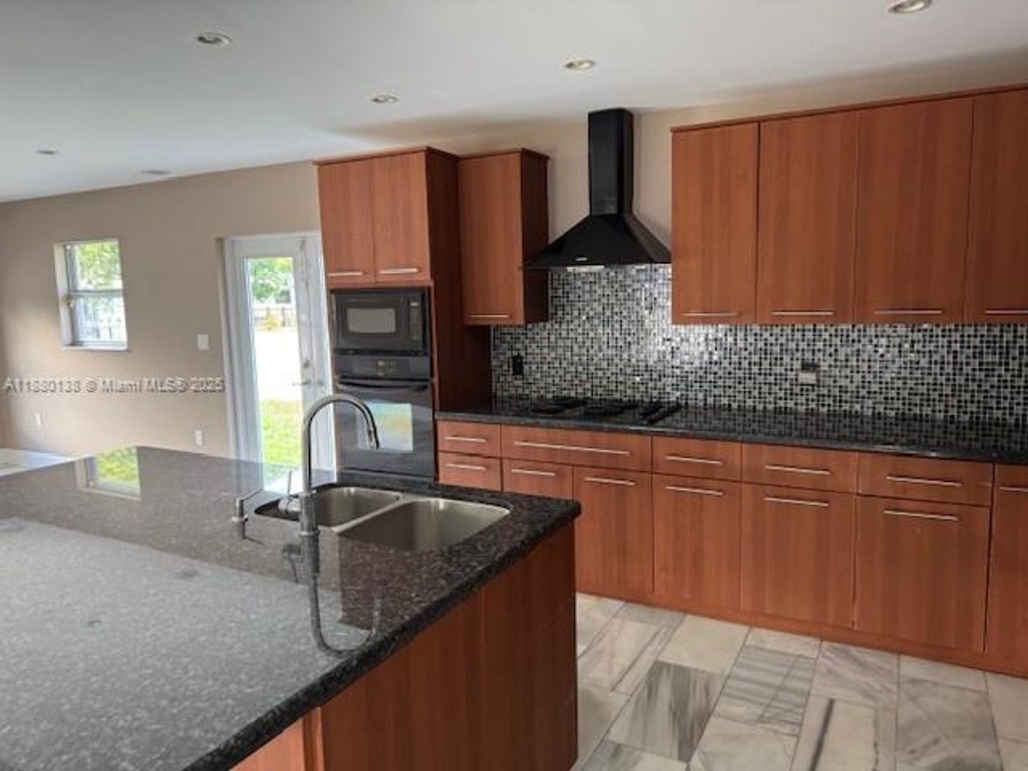 Miami House: 200 NE 44th Street 0