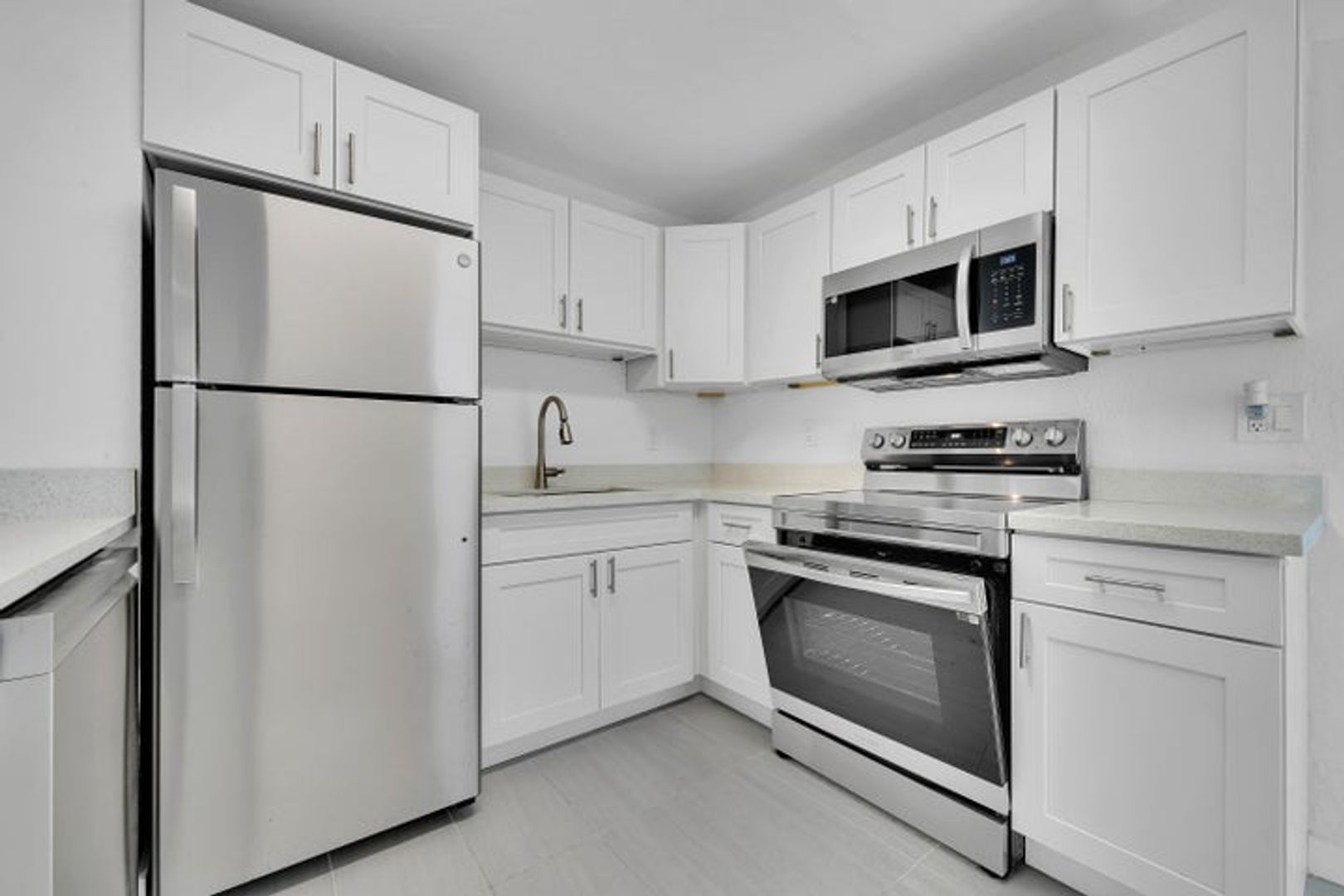 Fort Lauderdale House: 1108 NE 16th Street