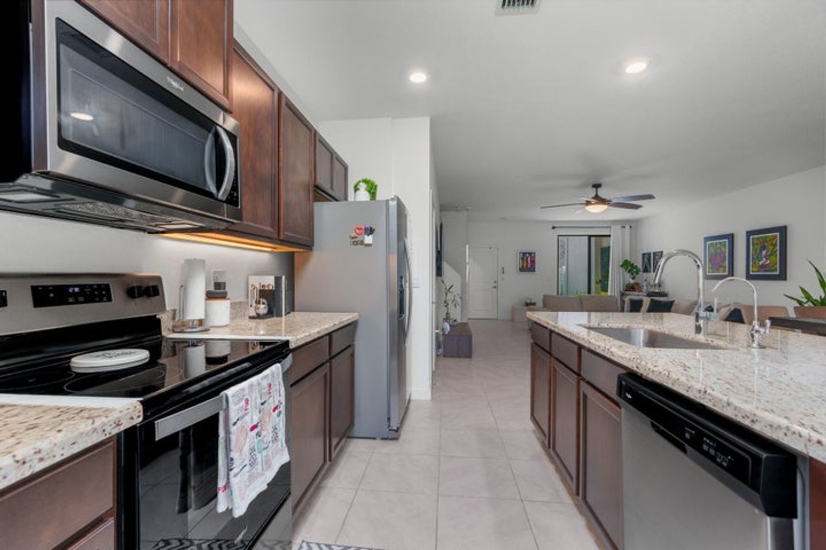 Fort Lauderdale House: 527 NW 17TH Street
