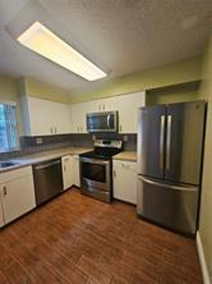 Miramar House: 8466 SW 23RD Court