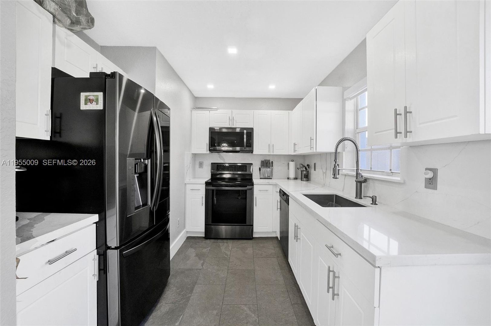 Miramar House: 2311 SW 87th Way 2311