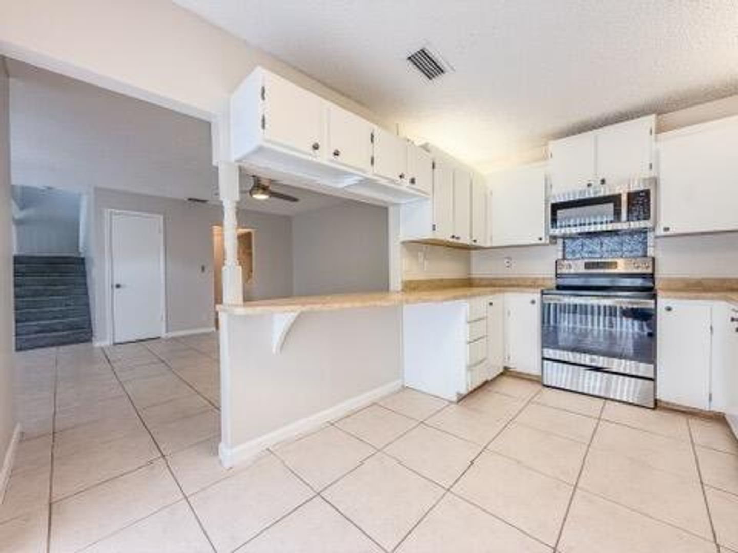 West Palm Beach House: 1855 N Congress Avenue