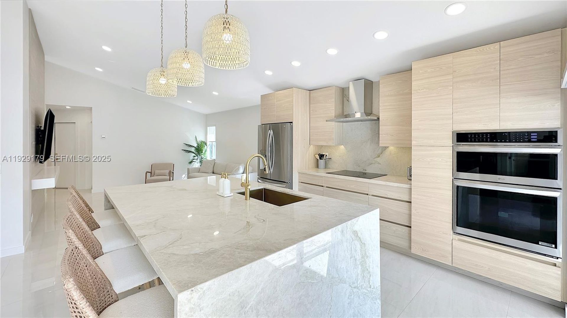 Weston House: 600 Stanton Drive