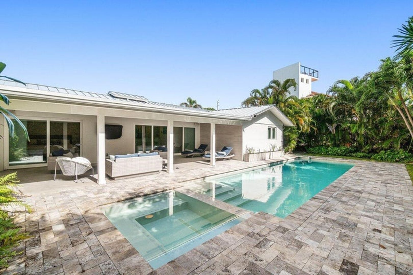 Ocean Ridge House: 5903 N Ocean Boulevard