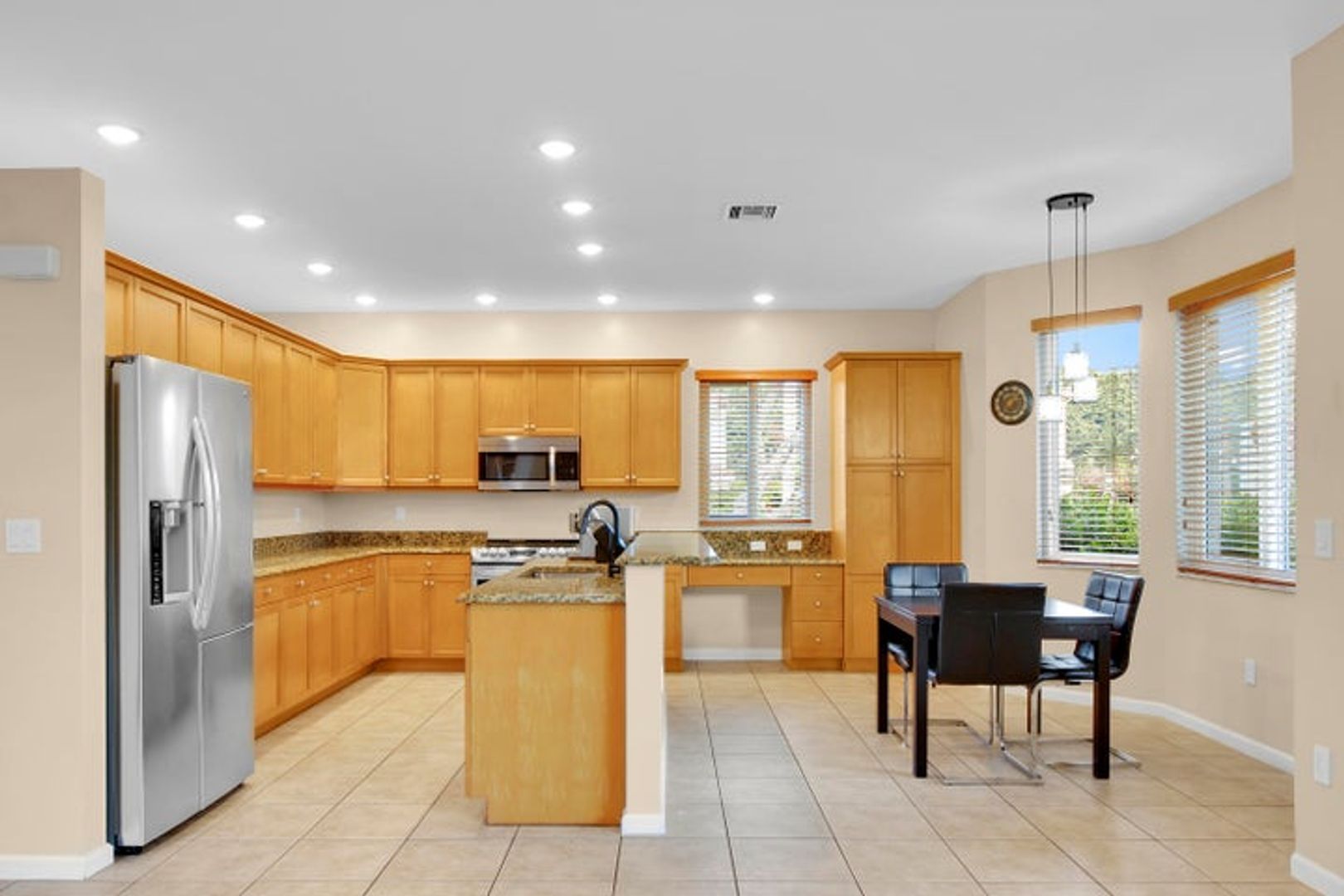 Wellington House: 9022 Dupont Place