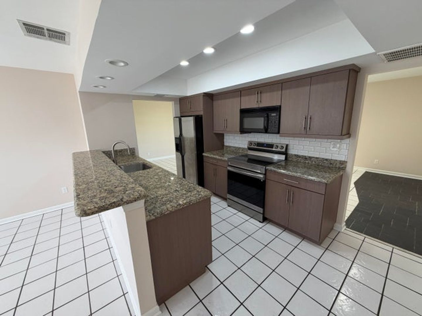 Boca Raton House: 499 W Conference Drive