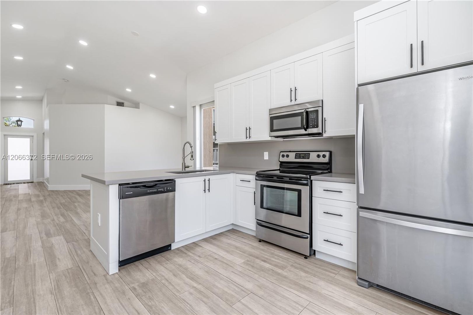 Davie House: 15130 SW 49th Court 15130