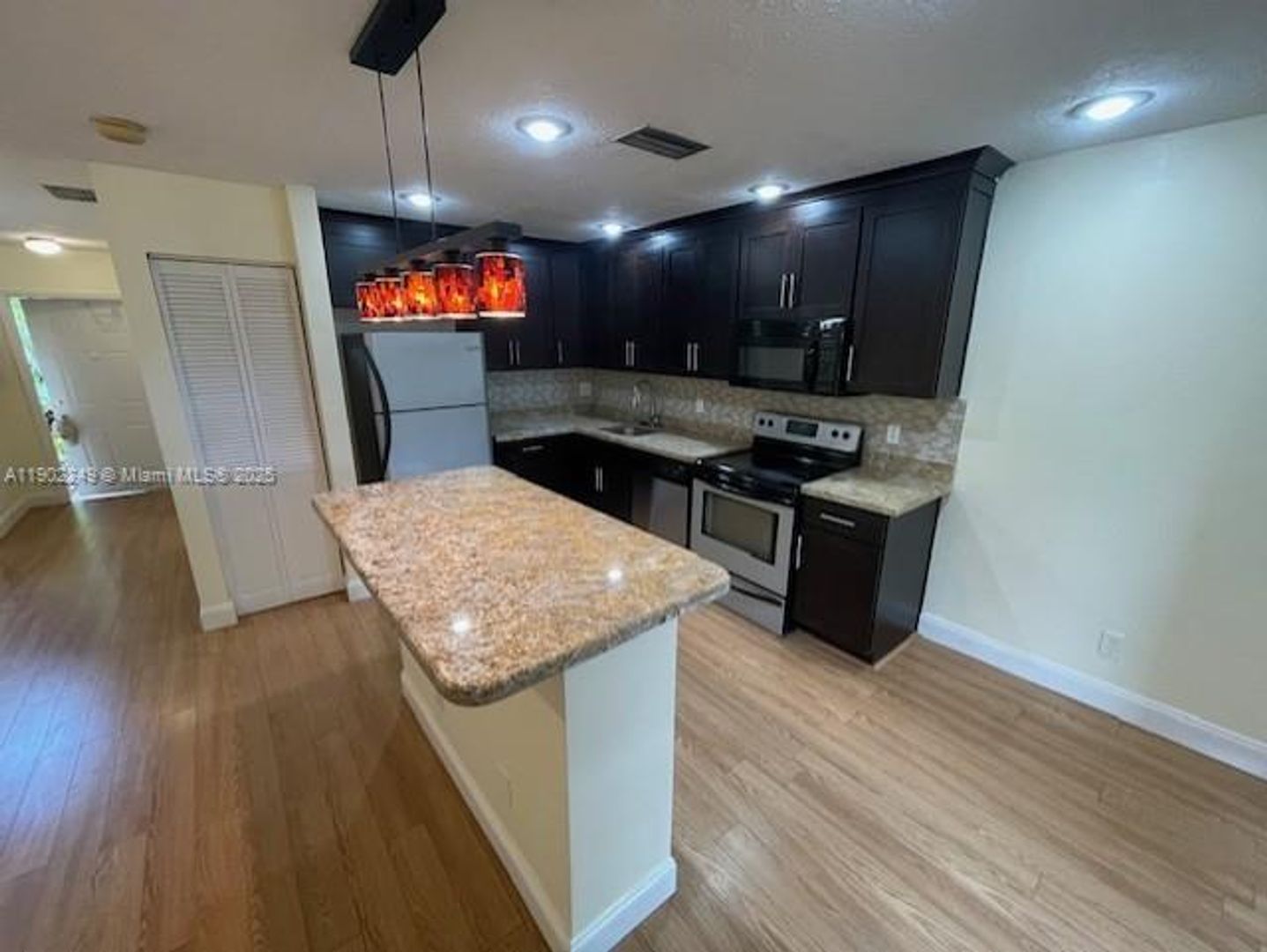 Pembroke Pines House: 311 NW 103rd Terrace 311