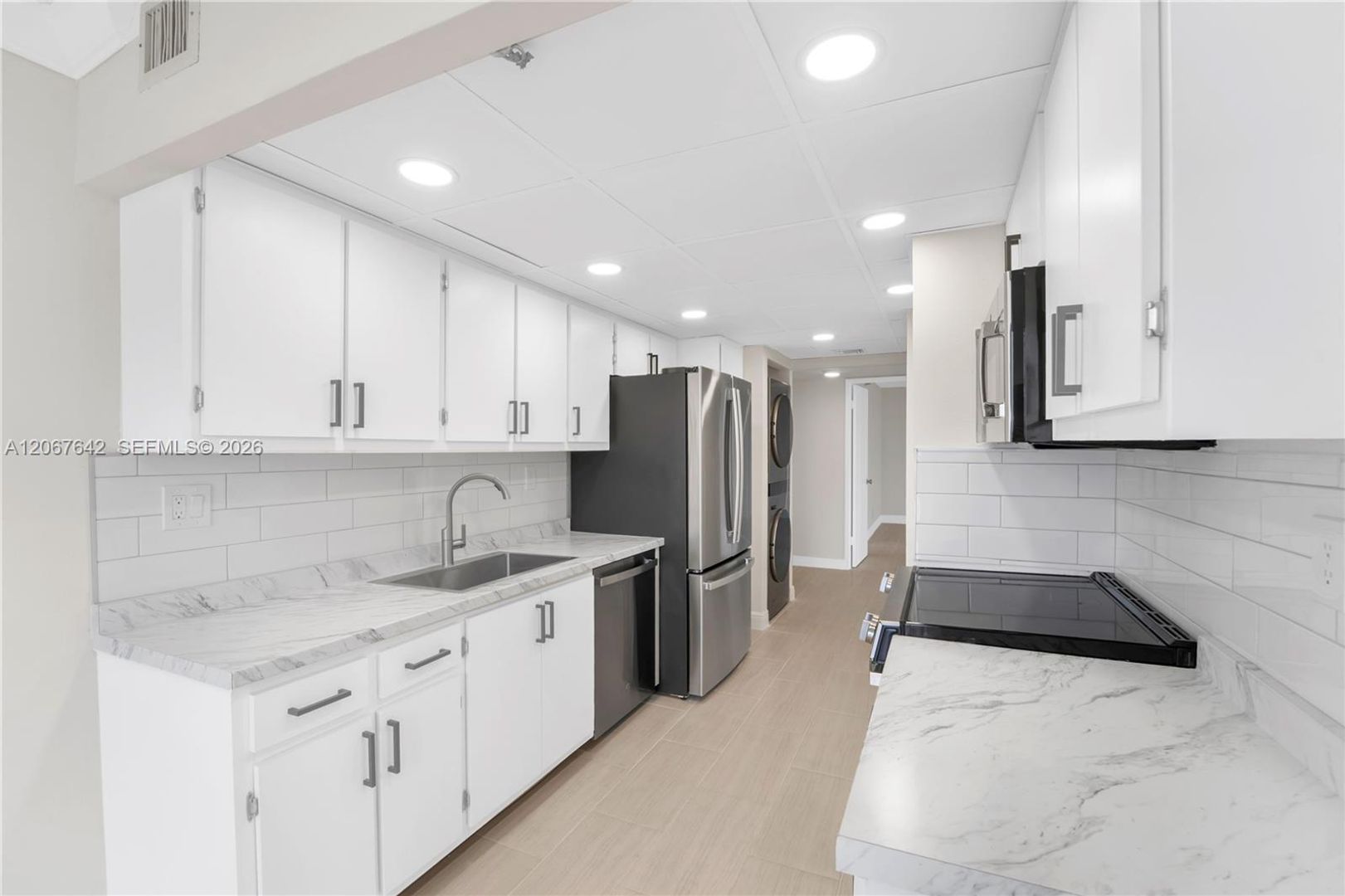 Sunny Isles Beach House: 290 174th Street 1519