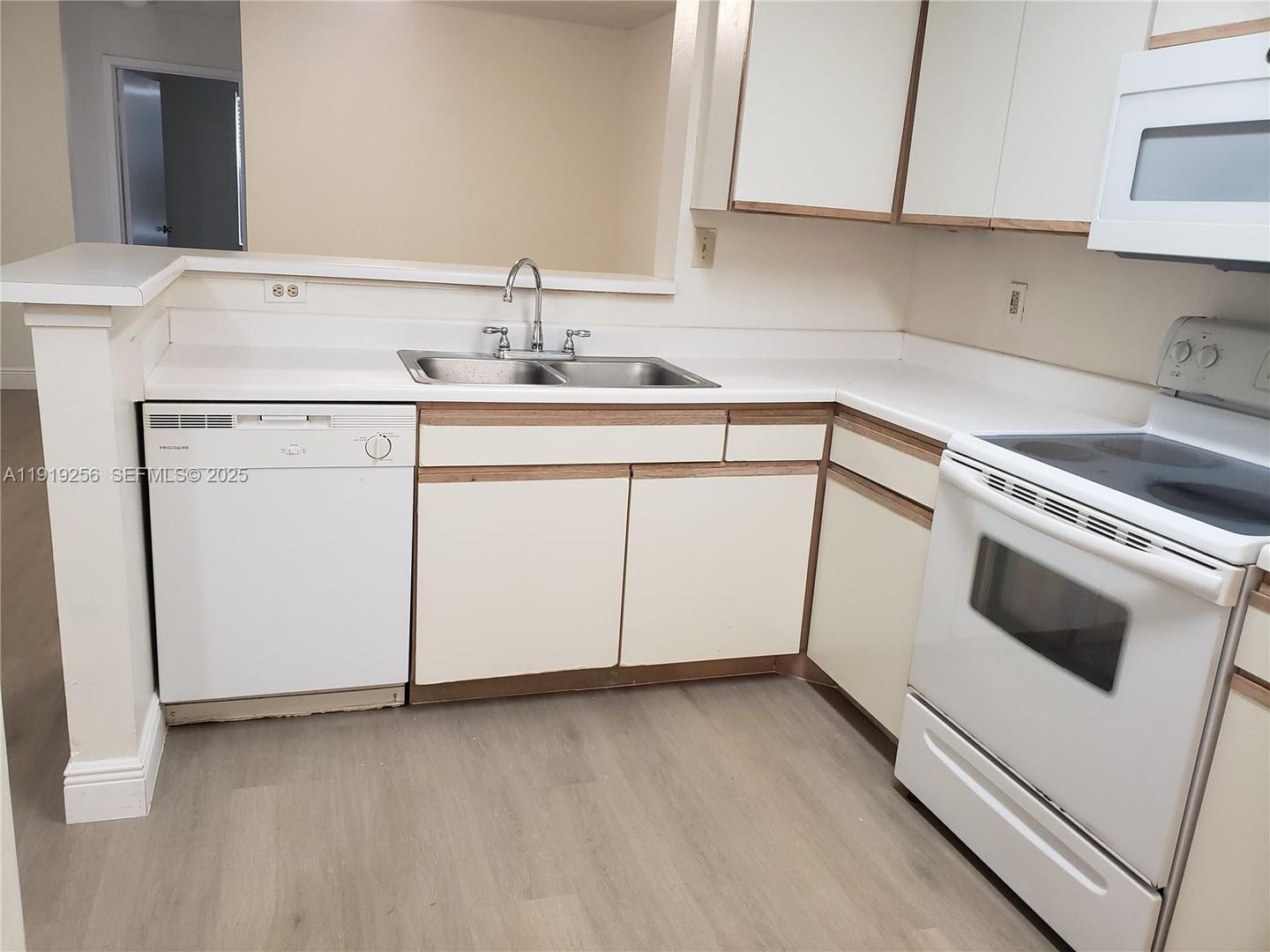 Coral Springs House: 11277 W Atlantic Boulevard 108