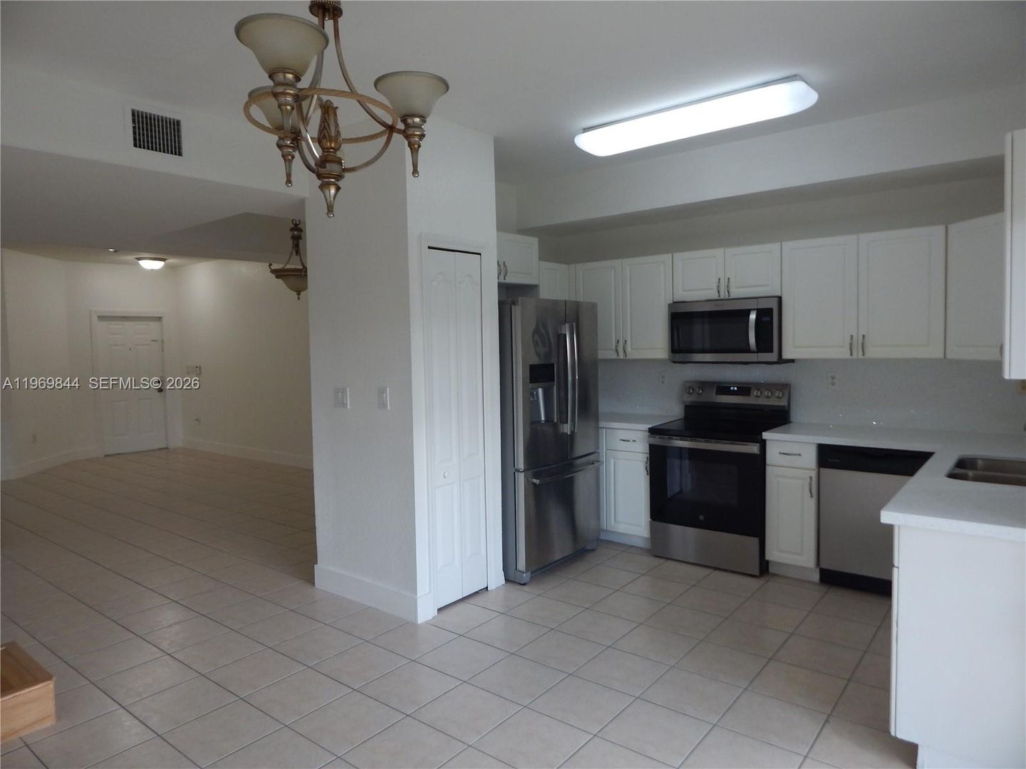 Miami House: 8986 W Flagler Street 9