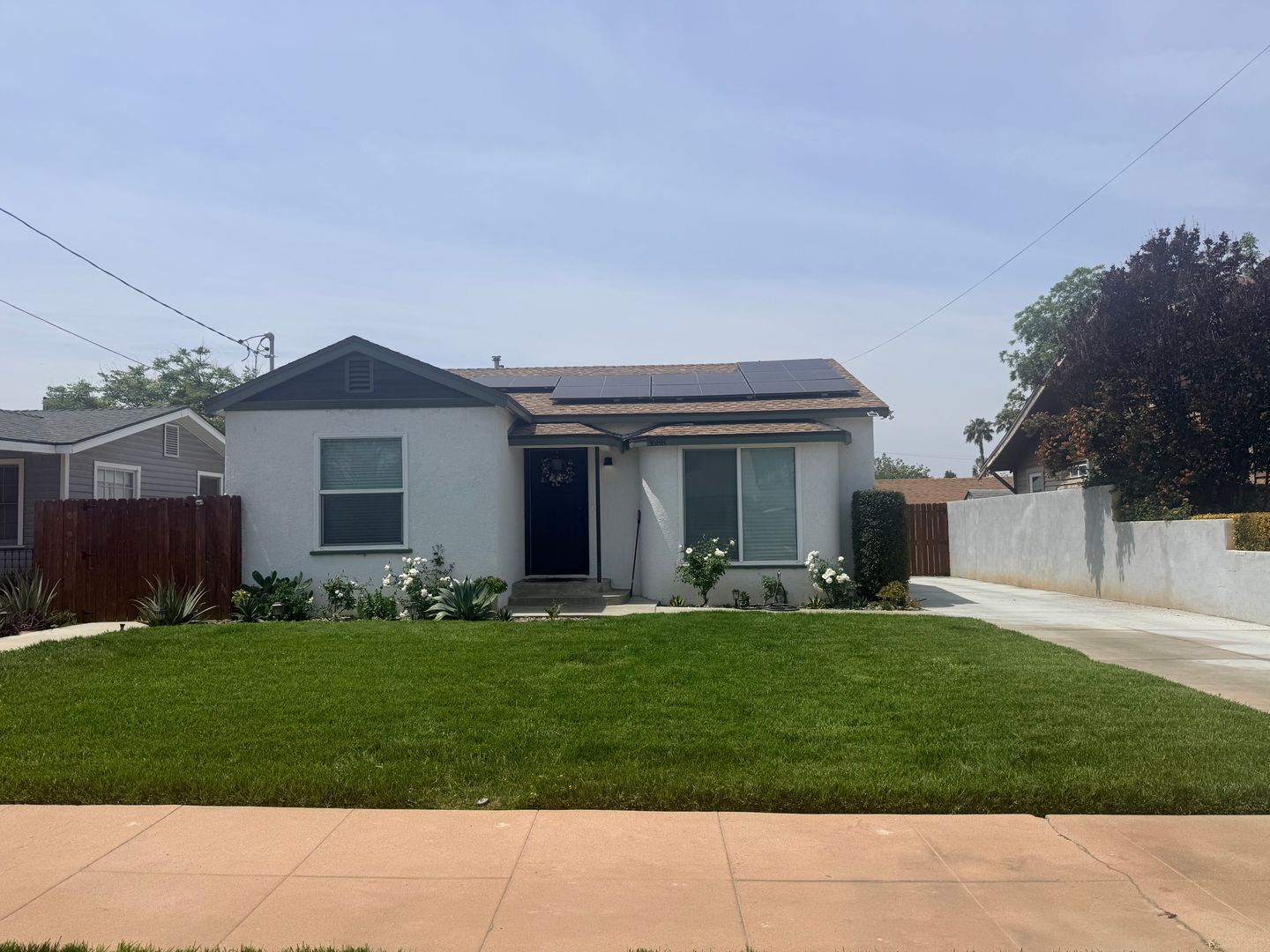 Riverside House: 3688 Taft St