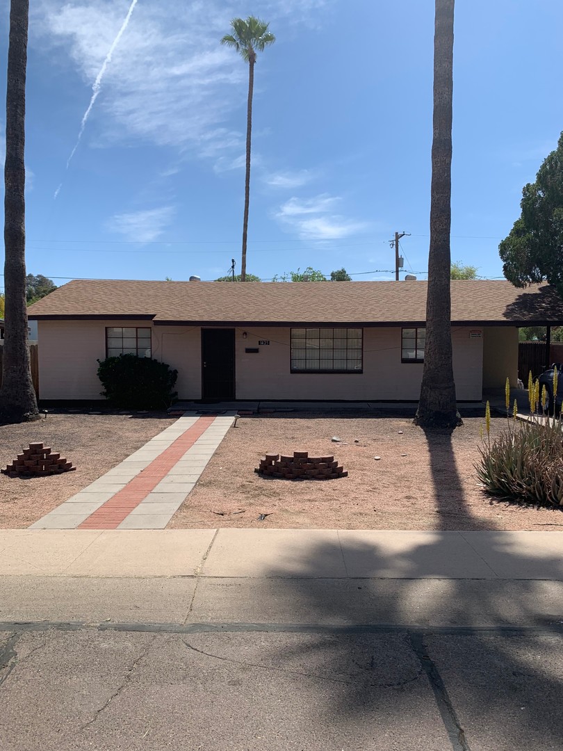 Tempe House: 1425 E Hudson Dr.