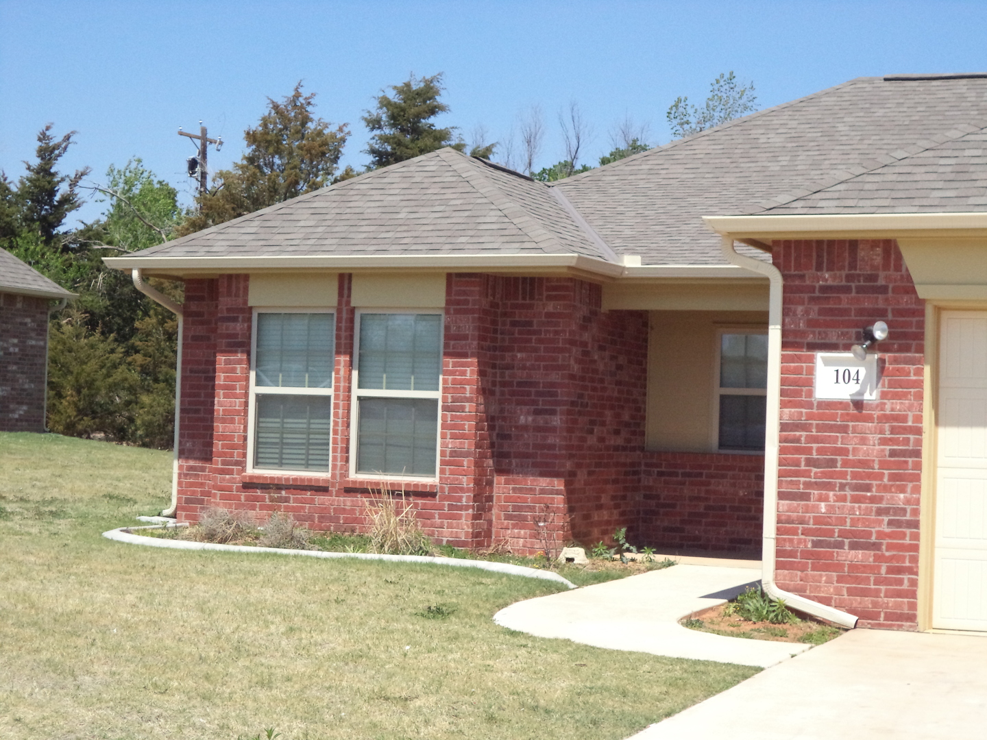 Guthrie Apartment: 101 Harvest Road