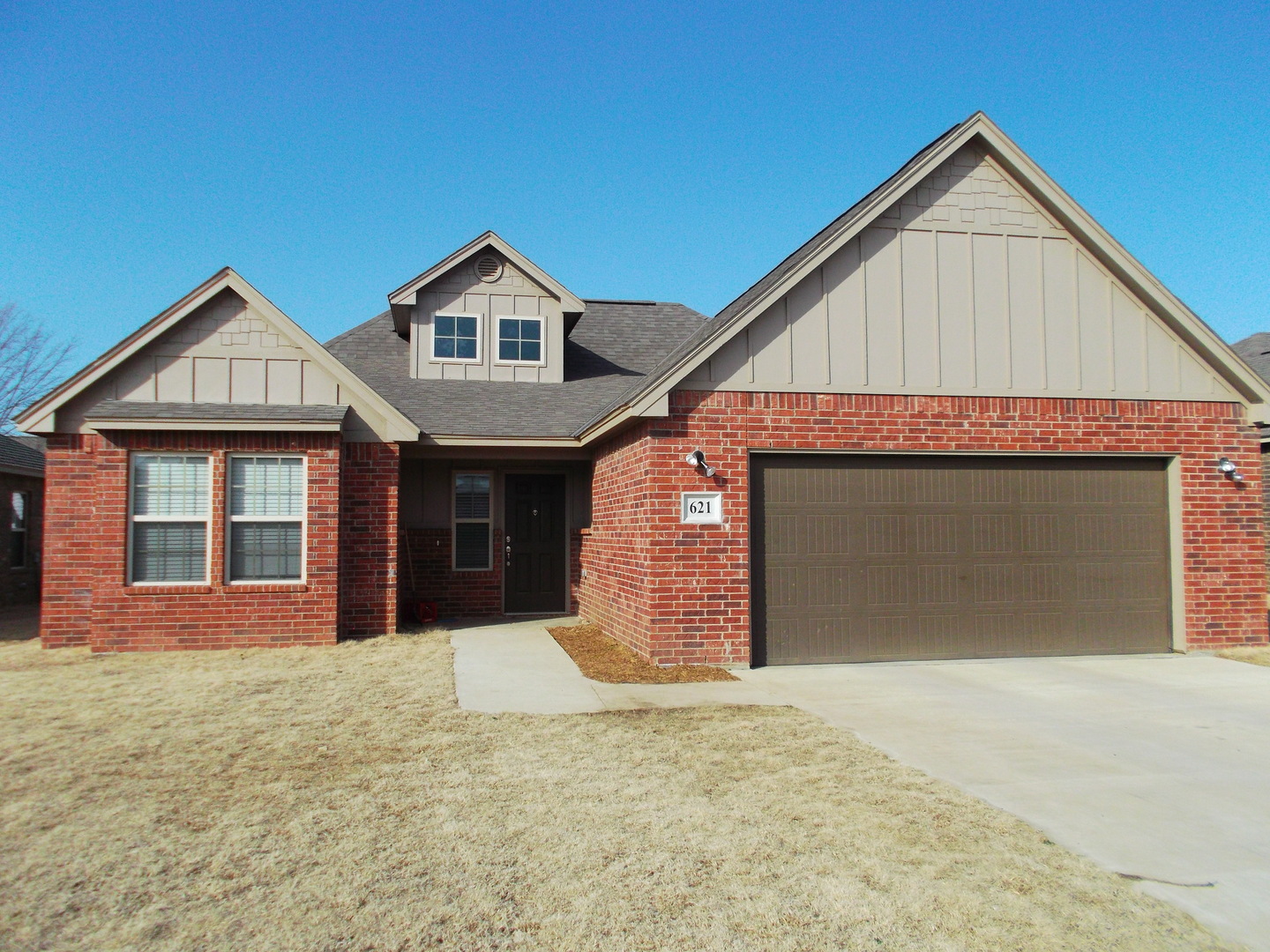 McAlester Apartment: 604 Red Oak Road