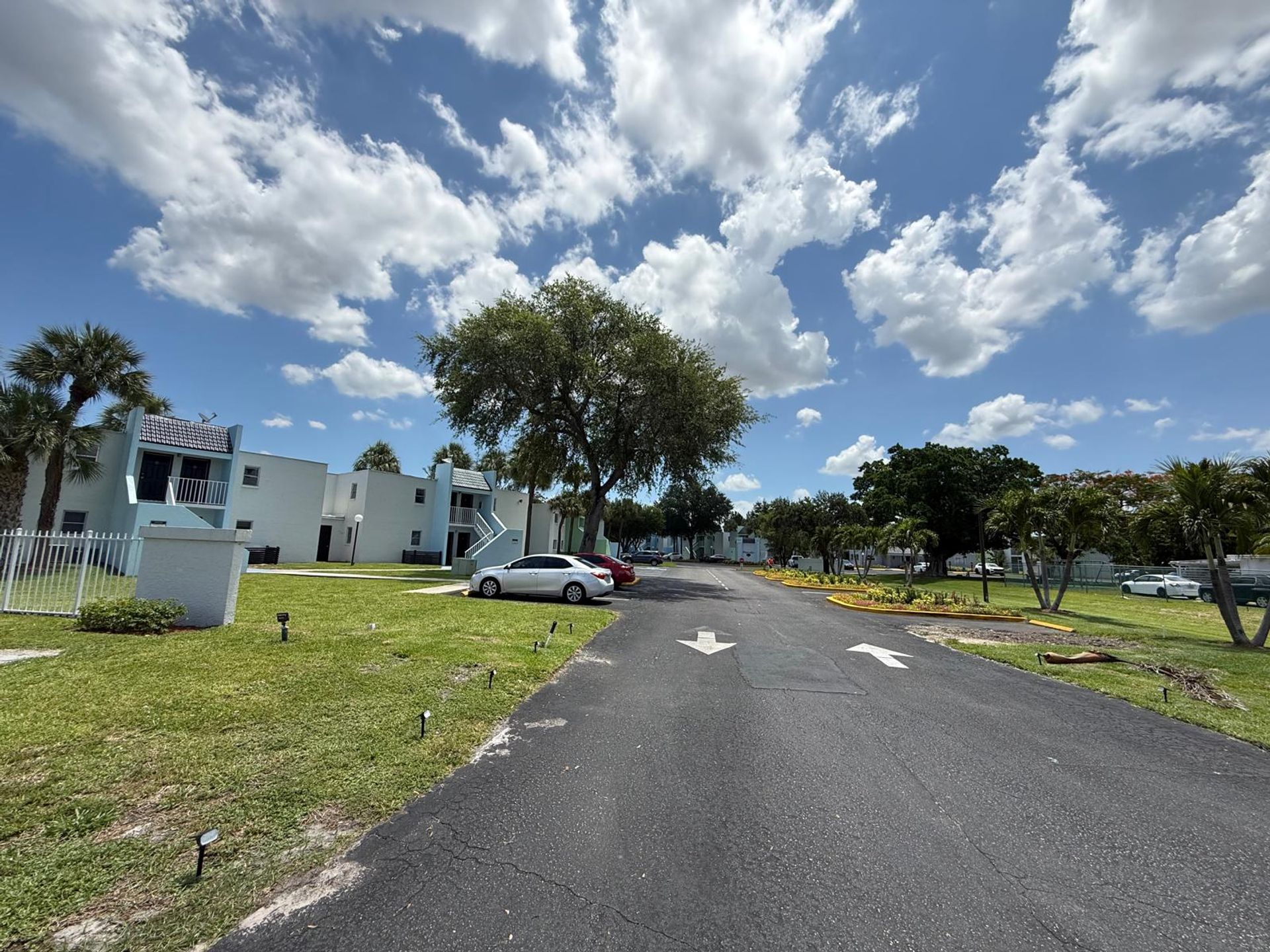 Fort Myers Apartment: 3011-3027 Broadway
