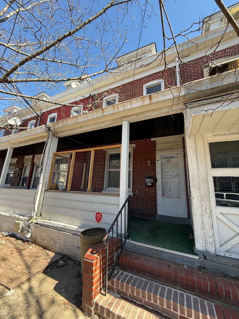 Trenton House: 408 Home Ave