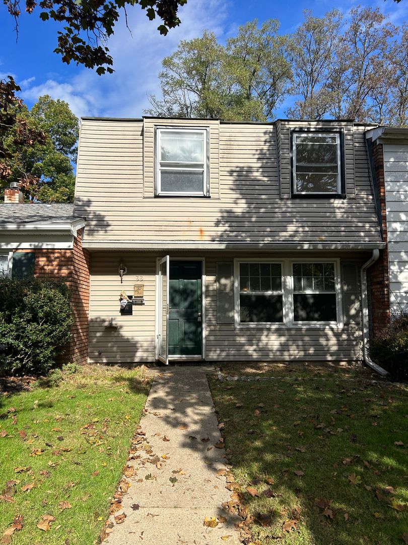 Willingboro House: 22 Rittenhouse Dr