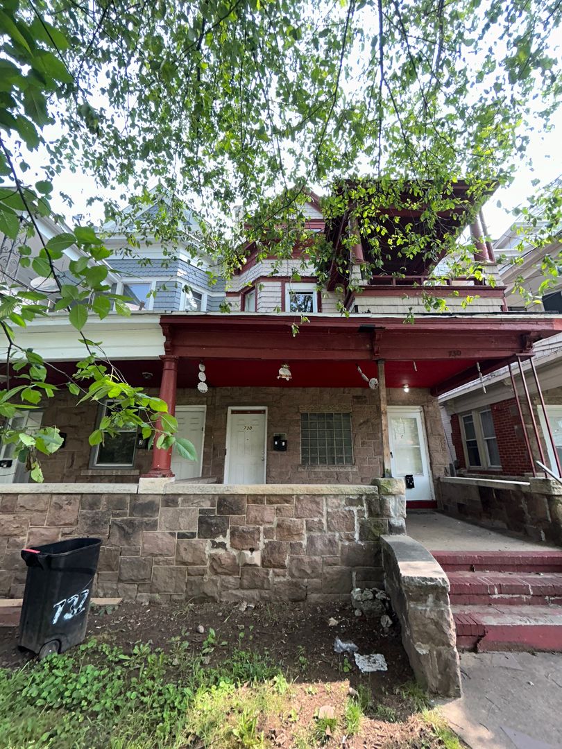 Trenton Apartment: 730 W State St