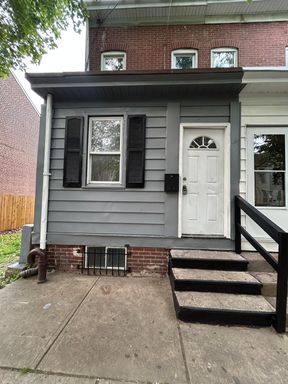 Large house Semi detached – photo 1