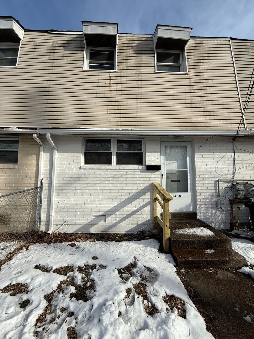 Camden House: 1438 S 8th St