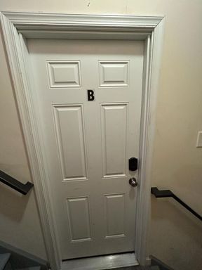 2 beds 2 bath FULLY FURNISHED Short Terms lease optional – photo 1